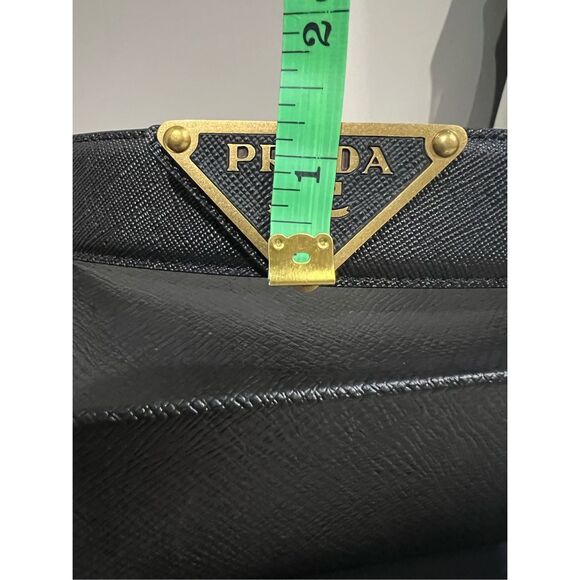 PRADA ELEGANT BLACK LEATHER BELT - Picture 5 of 6